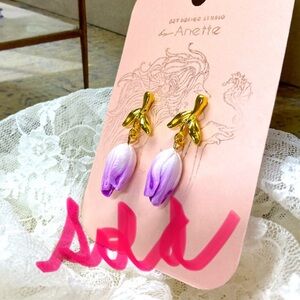 “TULIPS-KATIE” Purple and White Floral Earrings